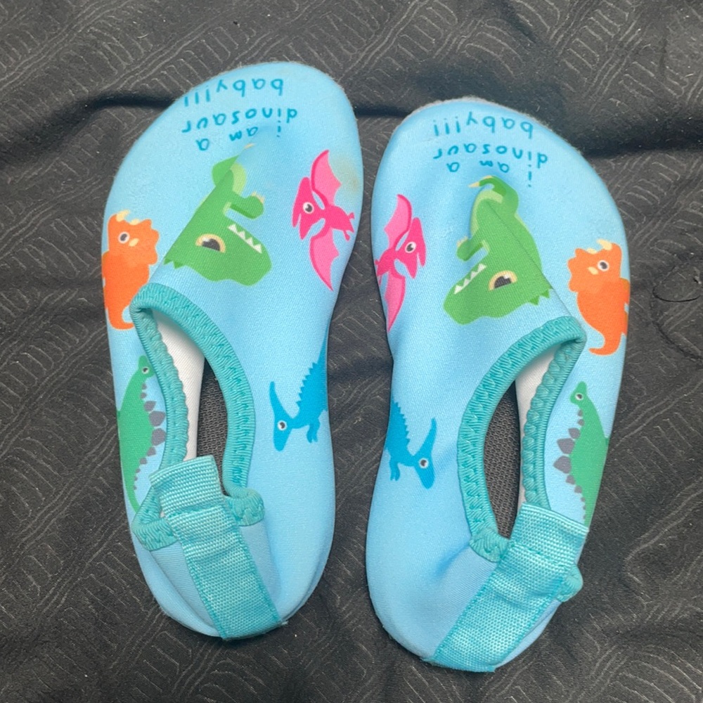 Toddler boys water shoes